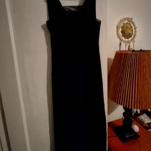 Ms. Splendid Silkow Back Black Fitted Formal dress sz 6